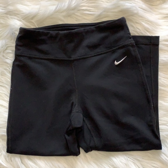 Nike Dri Fit  Women’s Crop - Picture 3 of 7